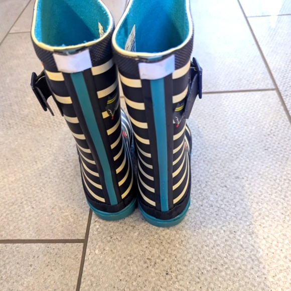 Joules kids blue stripe rain boot, size US 1 - Picture 2 of 6